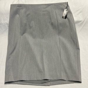 NWT Express Light Gray pencil skirt, stretch and machine washable!